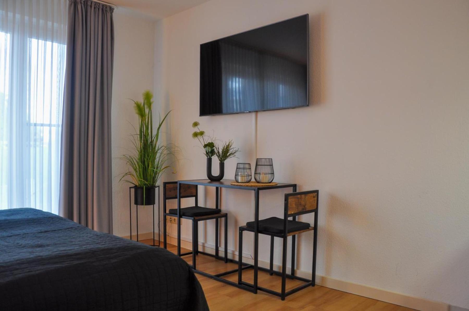 Strandhotel 1 Laboe Bagian luar foto
